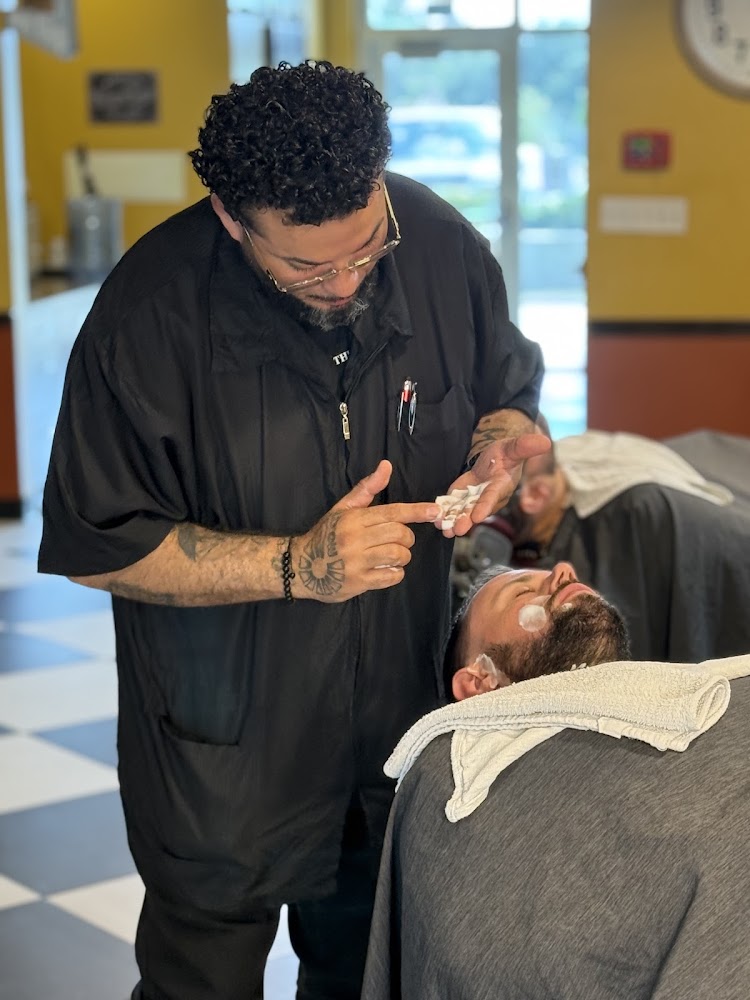 Lu's Barber Shop Haircut & Shave - Clear Lake view 5