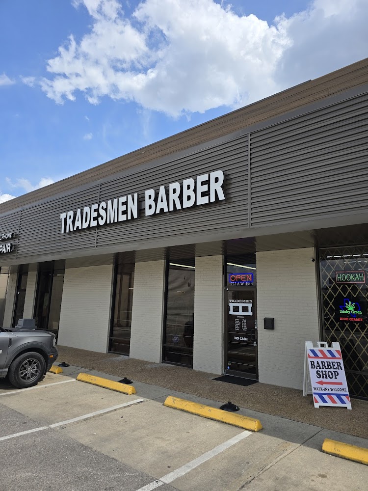 Tradesmen Barber (Heights) view 3