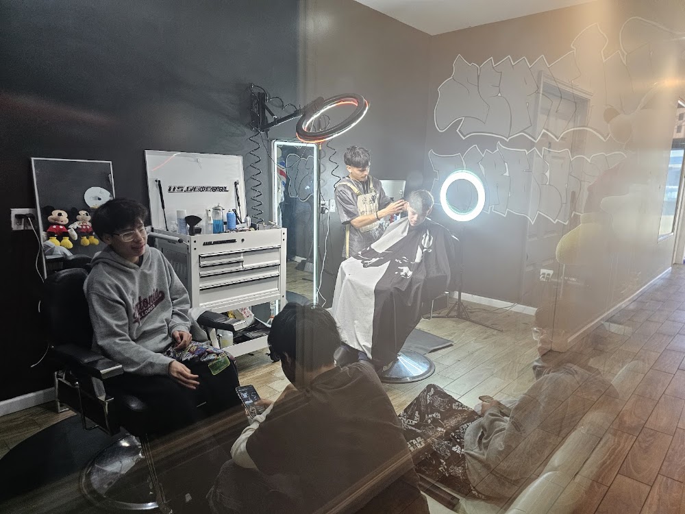 Servants Barbershop primary photo