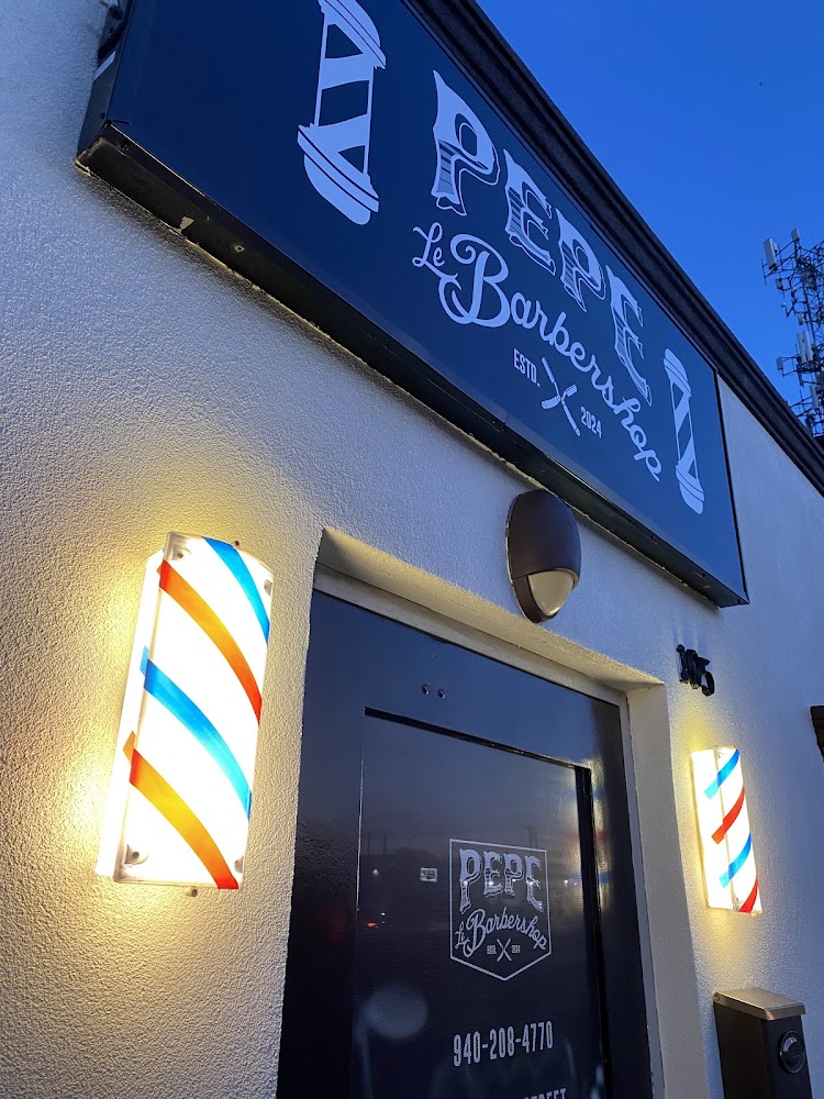 Pepe Le Barbershop view 3