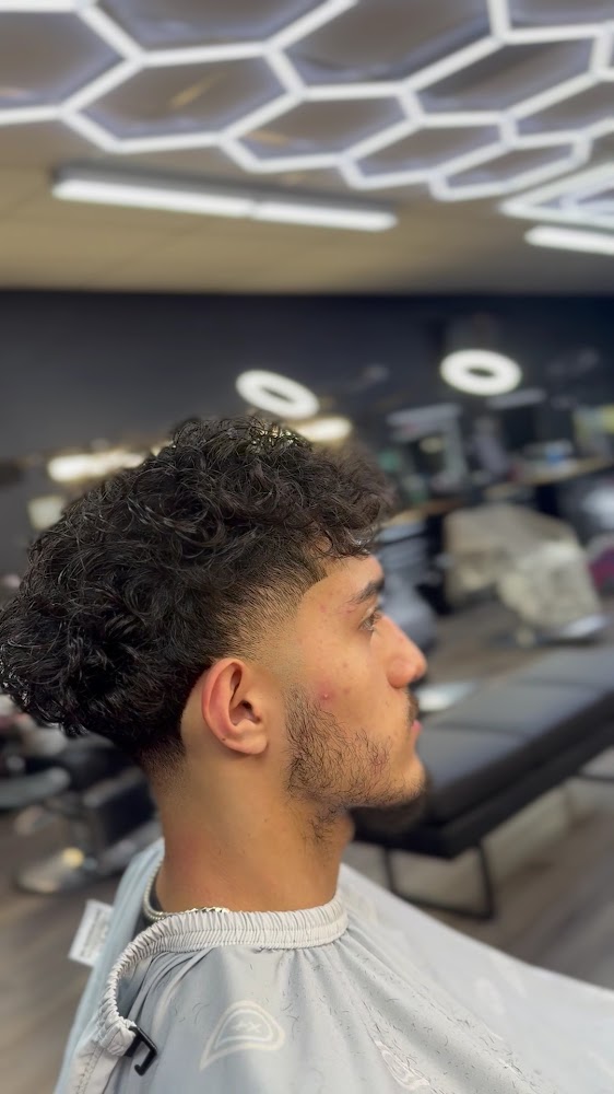 DFW BARBERS LLC view 4