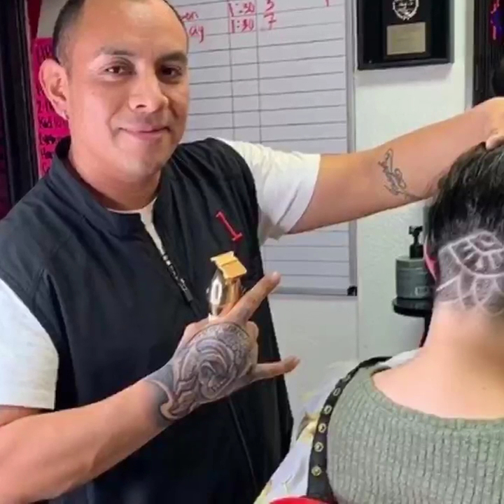 HP Barbershop view 5