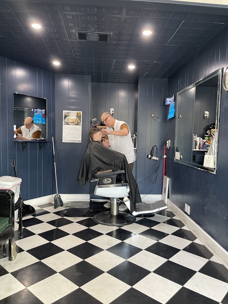 Downtown Barber Shop view 3