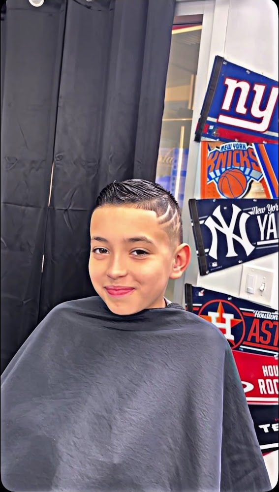 Corona Cutz Barber Studio (APPOINTMENT ONLY - Book Online) view 4