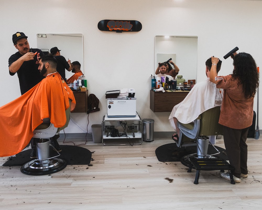 Monarch Barbershop view 4