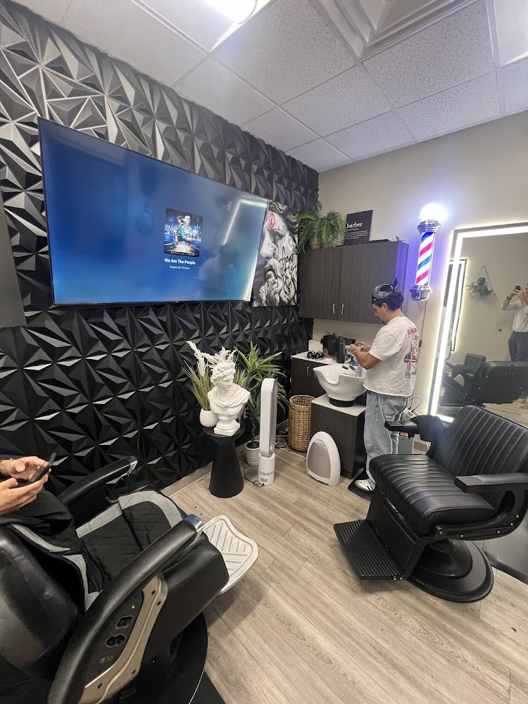 Ben’s Luxe Barber view 3