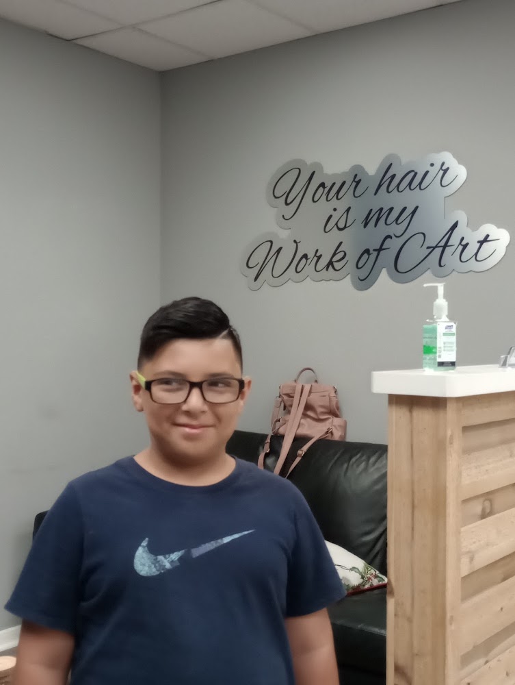 Mayli’s Fades Barber Shop view 2