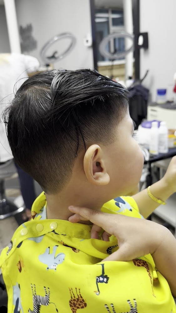 Mayli’s Fades Barber Shop view 3
