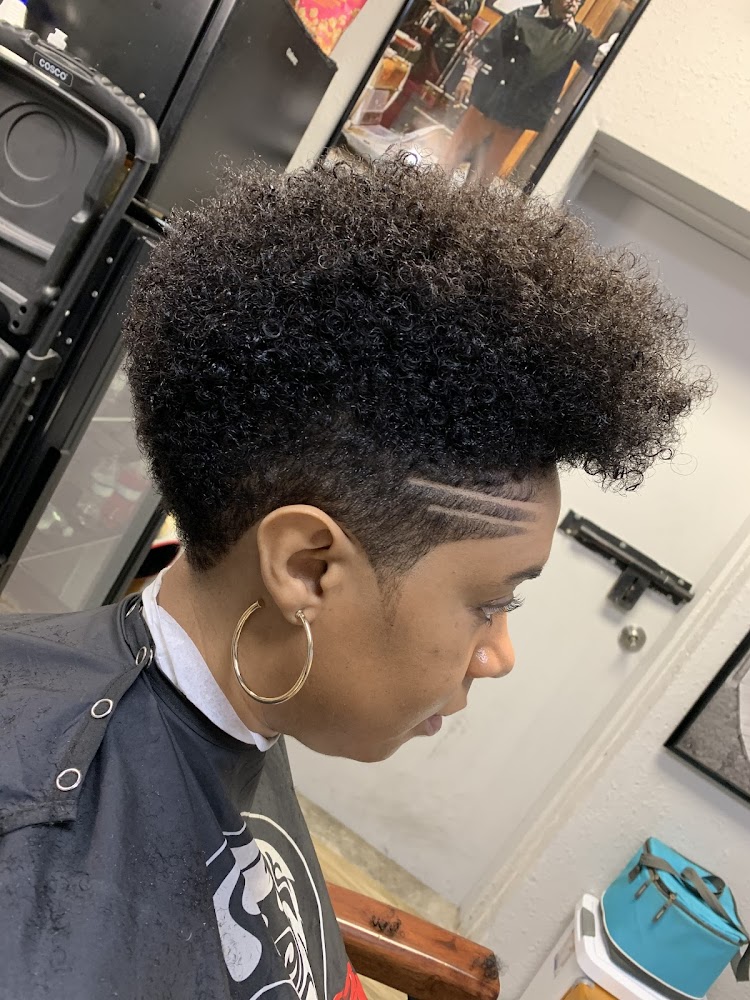 Picture Perfect Cuts view 4