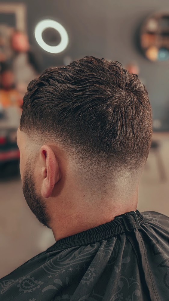 Caesar's Barbershop primary photo