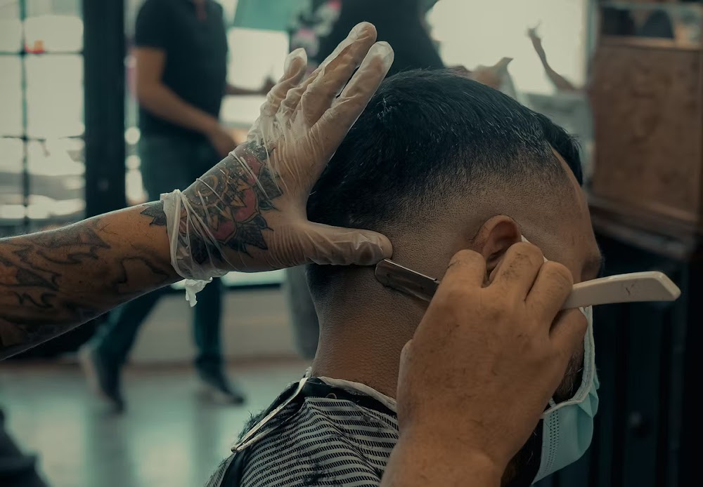 Cutthroat Barbers - Houston Barbershop in The Heights - Men's Barbershop primary photo