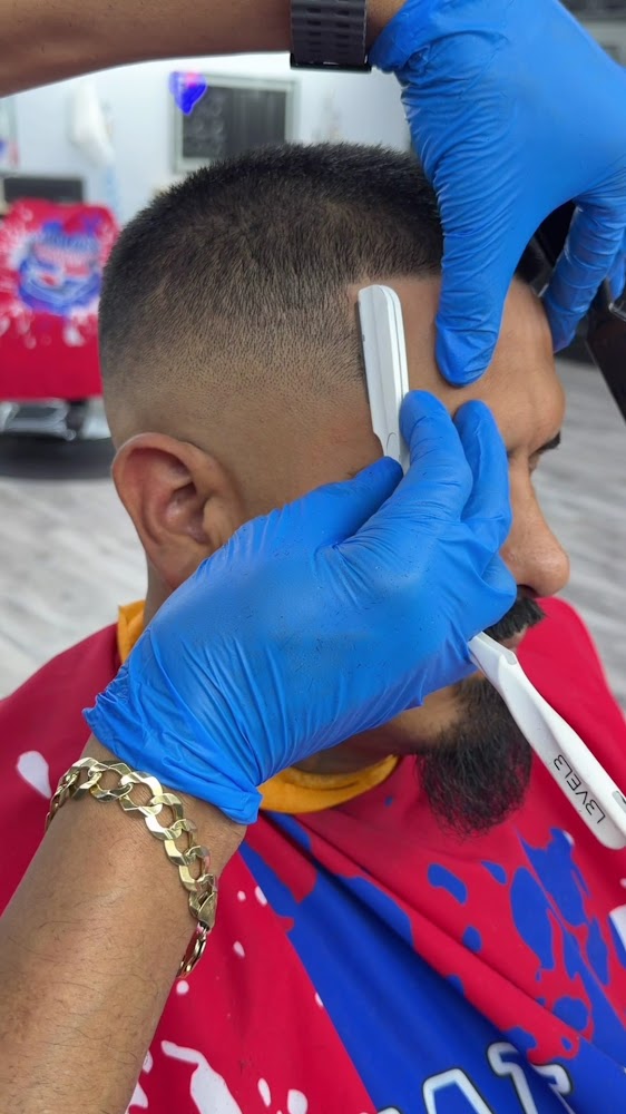 Malon Dominican Barber view 3