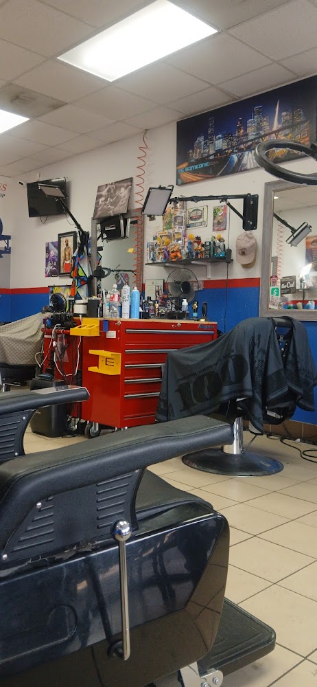 American Hairlines Barbershop view 2