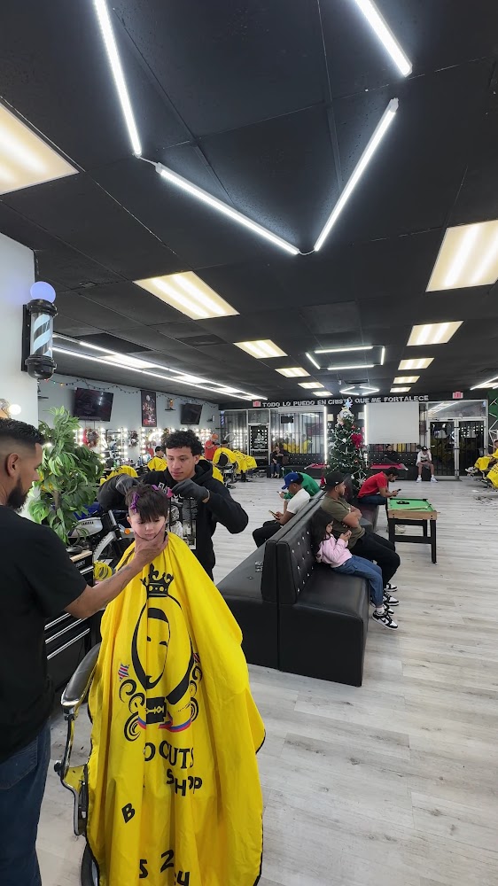 WALDO CUTS BARBERSHOP “BARBERÍA” view 3
