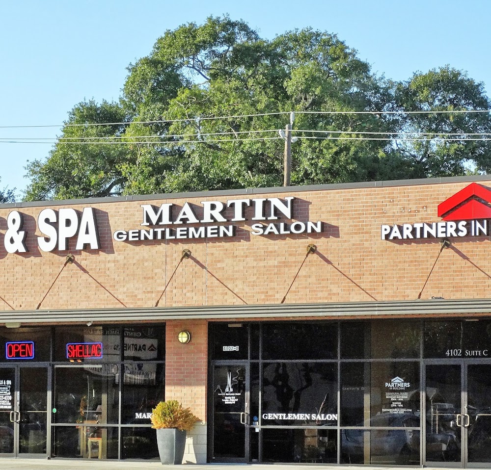 Martin's Gentlemen Salon view 2