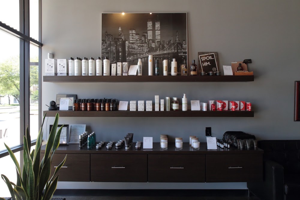 Martin's Gentlemen Salon view 4