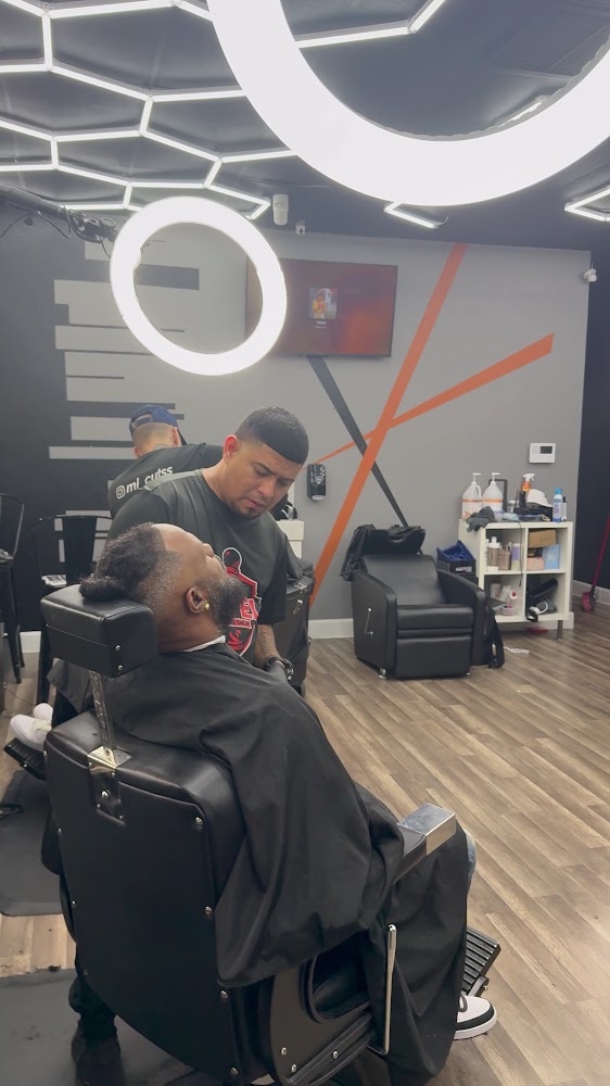 Otro Nivel Barber Shop view 4