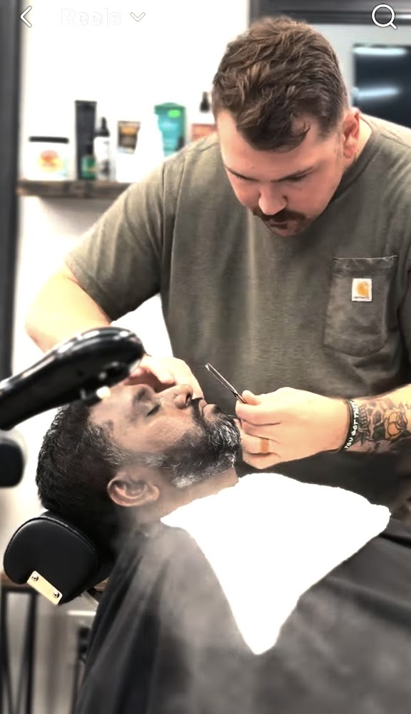 Lather Lounge Barbershop - Frisco Tx- Haircuts- Beard Trims- Straight Razor Shaves view 2