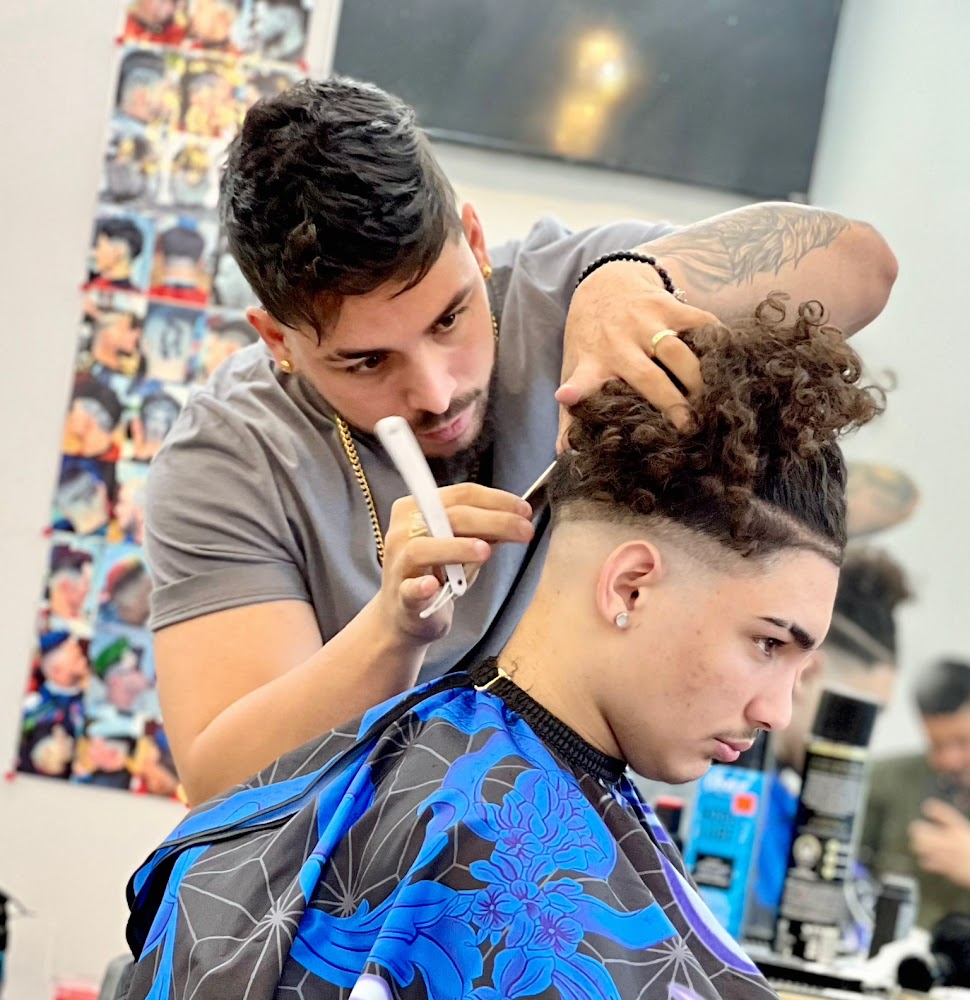 La bendicion barbershop primary photo