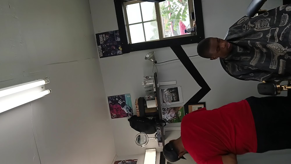 Clutch City Cutz view 2