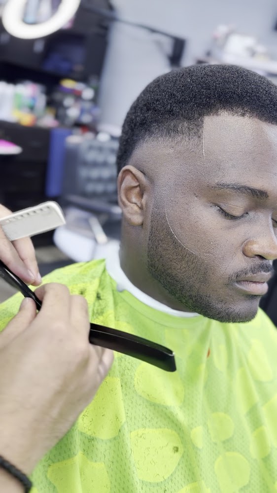 Lather & Fade Barbershop Spring, Texas view 4