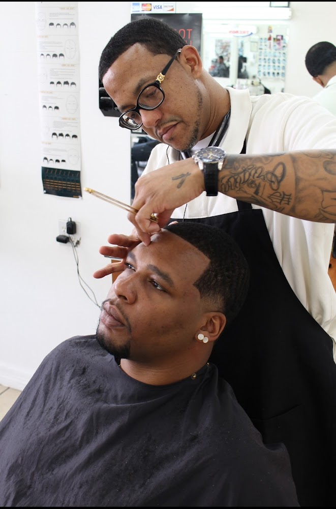KrispyKutzinc Barbershop / Houston - Willowbrook primary photo