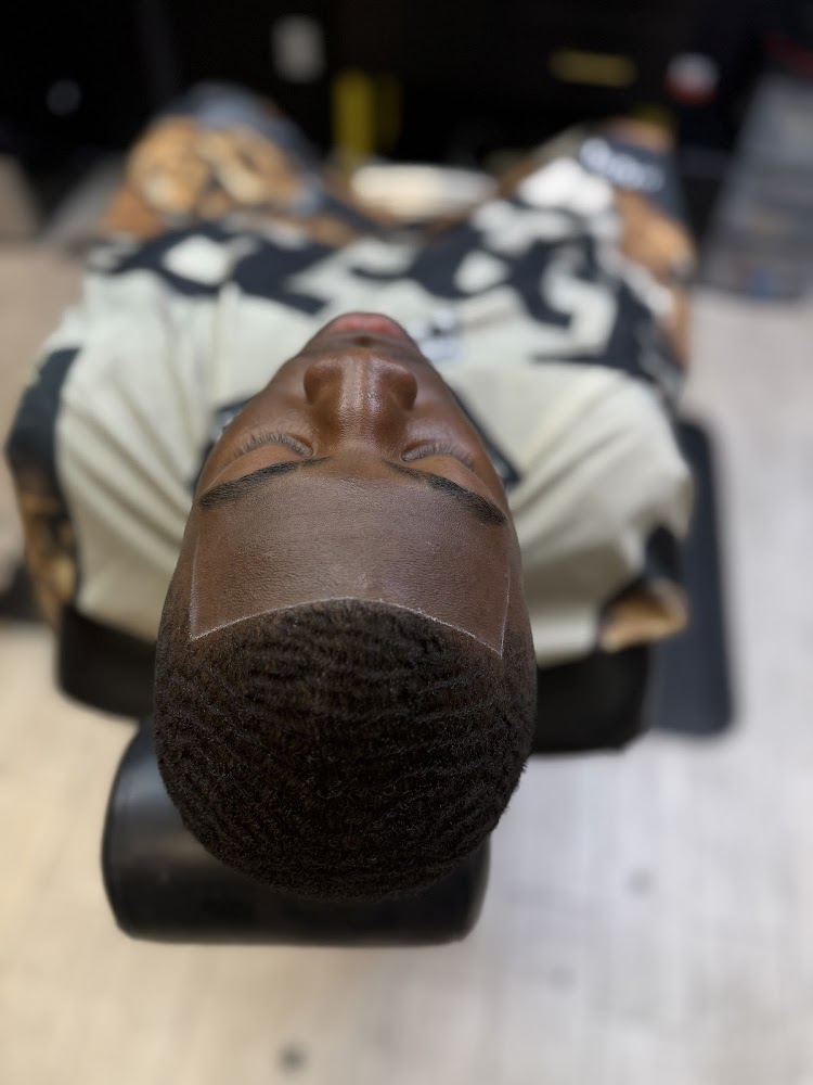 FADEZBYJAMES BARBERSHOP view 2