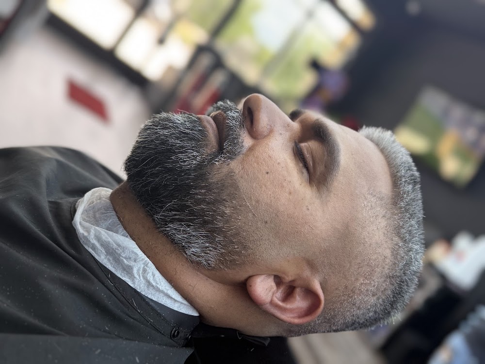 Up and Up Barbershop-حلاق عربي McKinney view 2