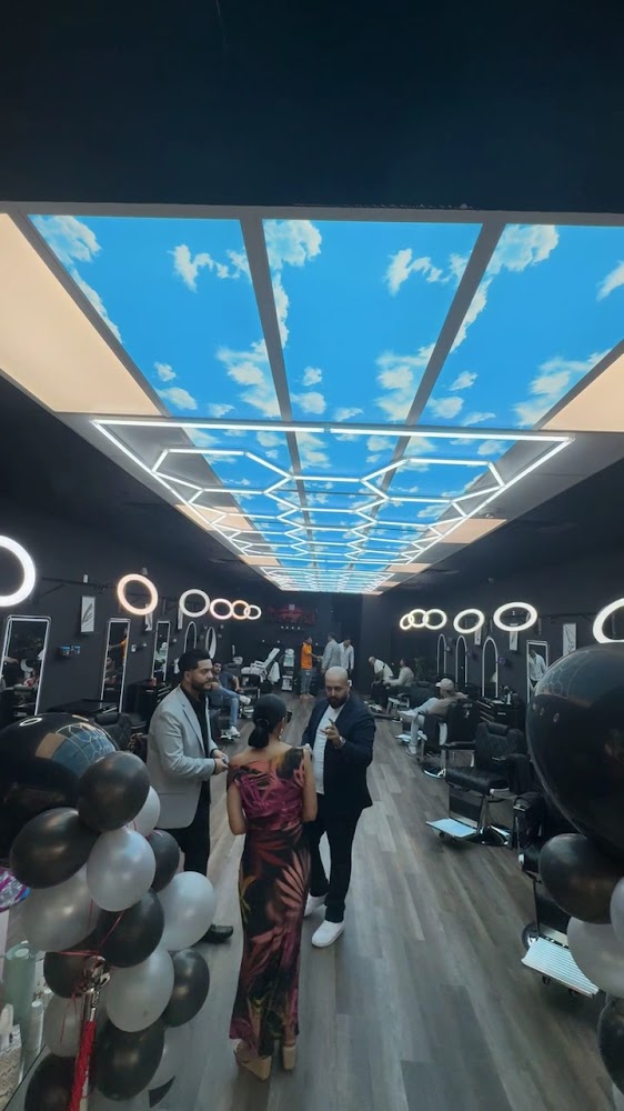 Up and Up Barbershop-حلاق عربي McKinney view 3