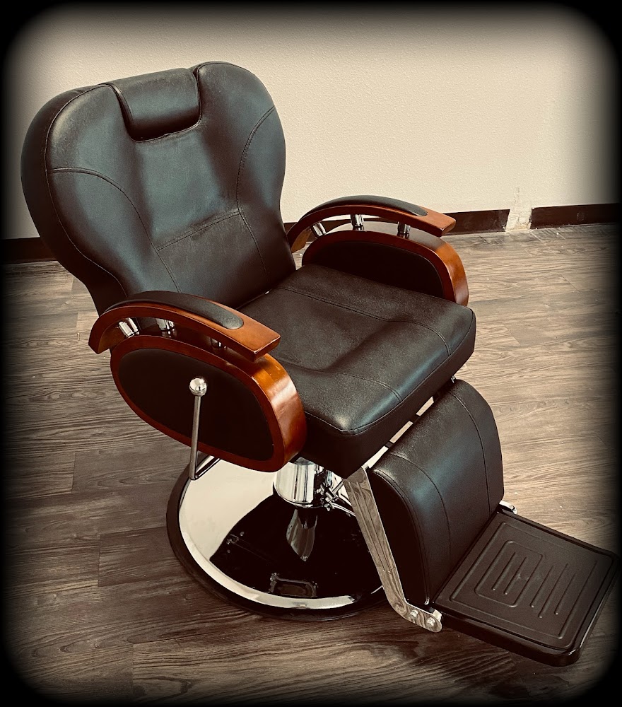 Mens Parlor primary photo