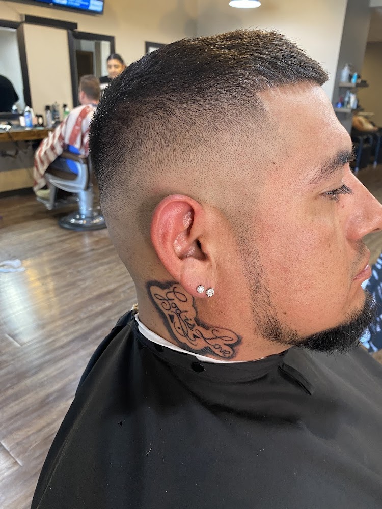 Mens Parlor view 3