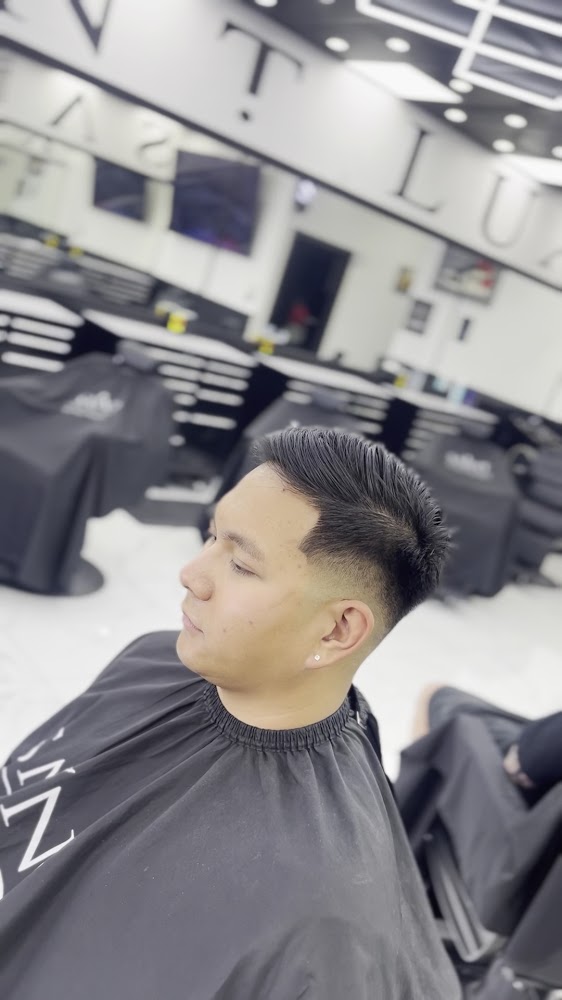 Saint Lux Barber Studio Airway view 4
