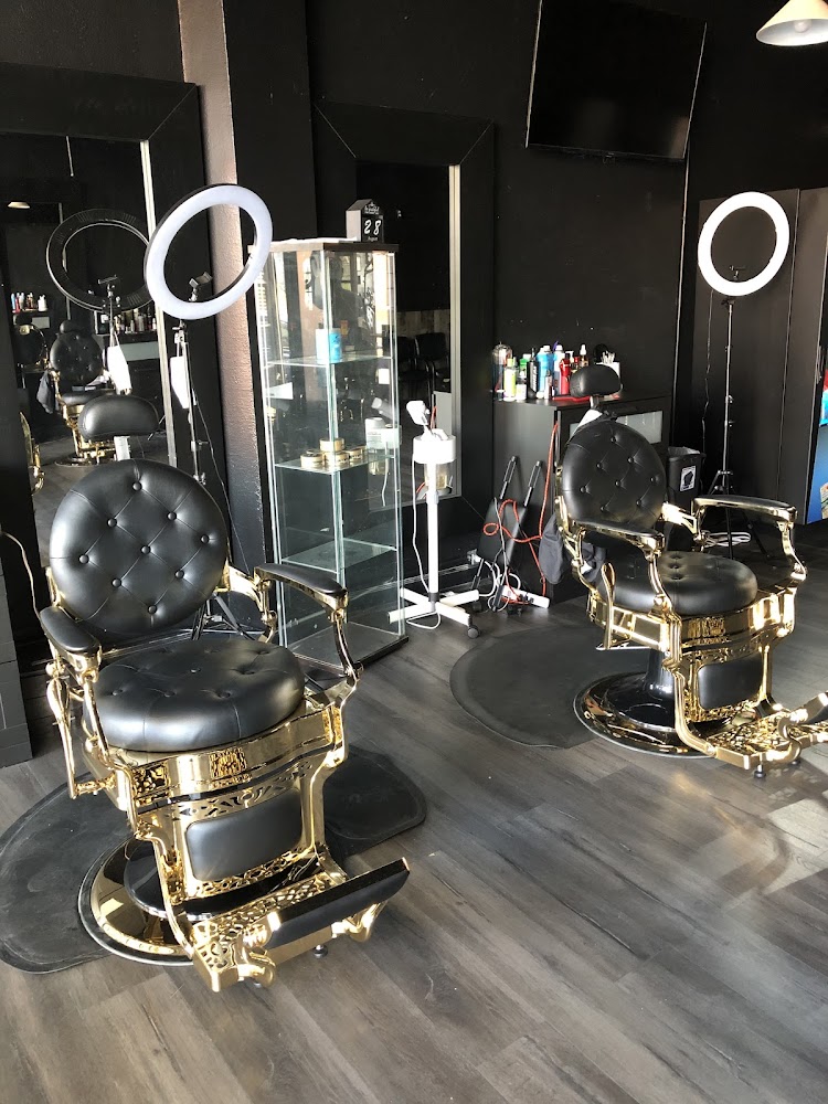 2020 Cuts Barbershop view 5