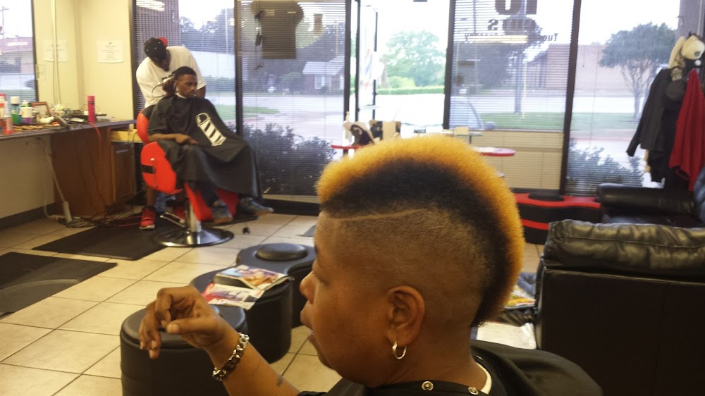 Royal Kutz view 5