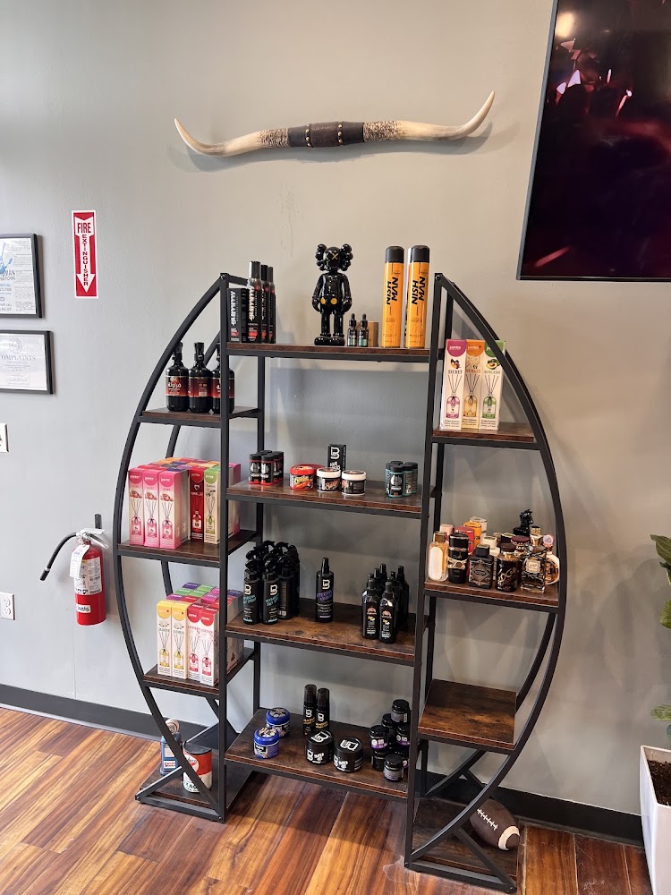 Aliana Barbershop view 2