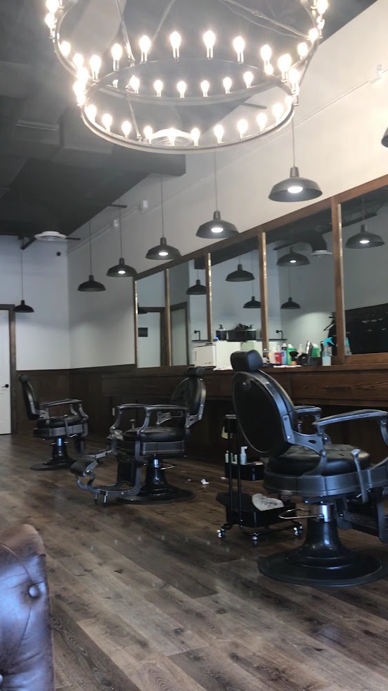 Dapper Barbershop and Shave parlor view 3