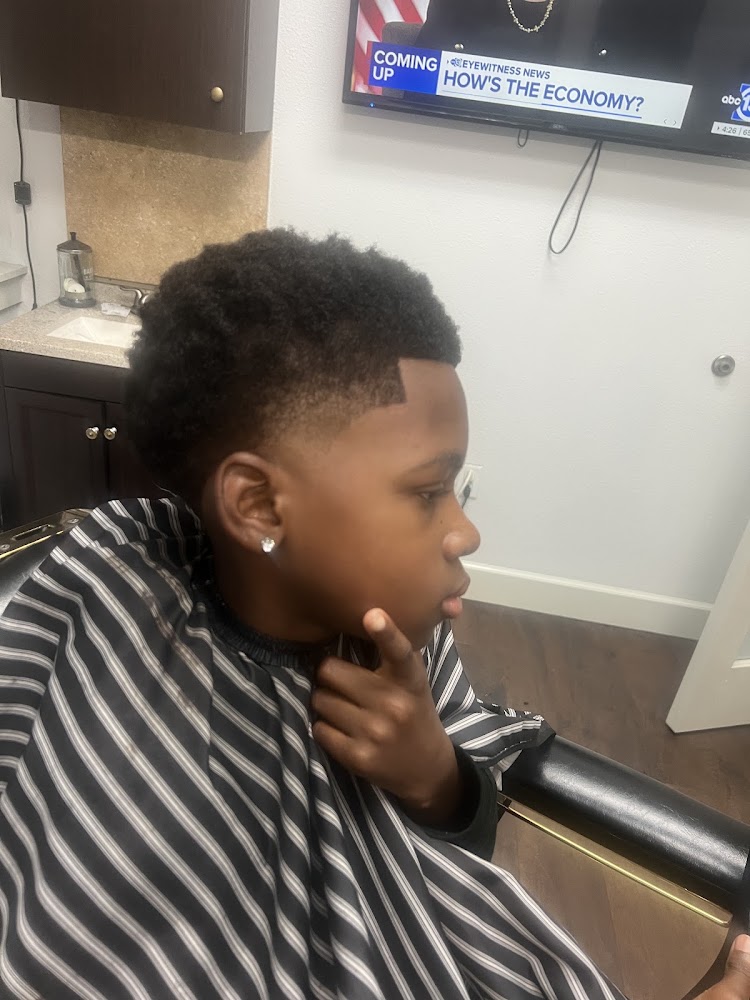 Fade The World Barbershop view 5