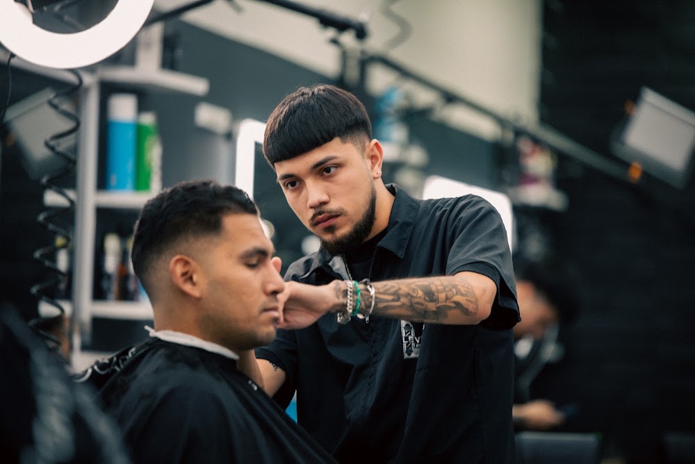 Level Up Barbershop view 5