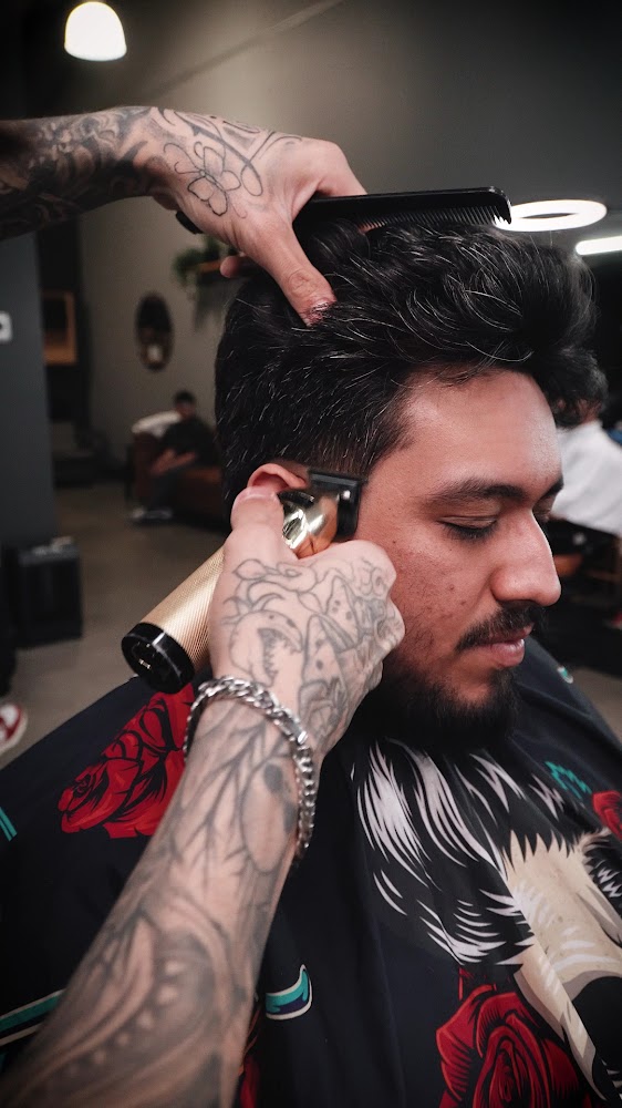 Summit Barber Club view 3