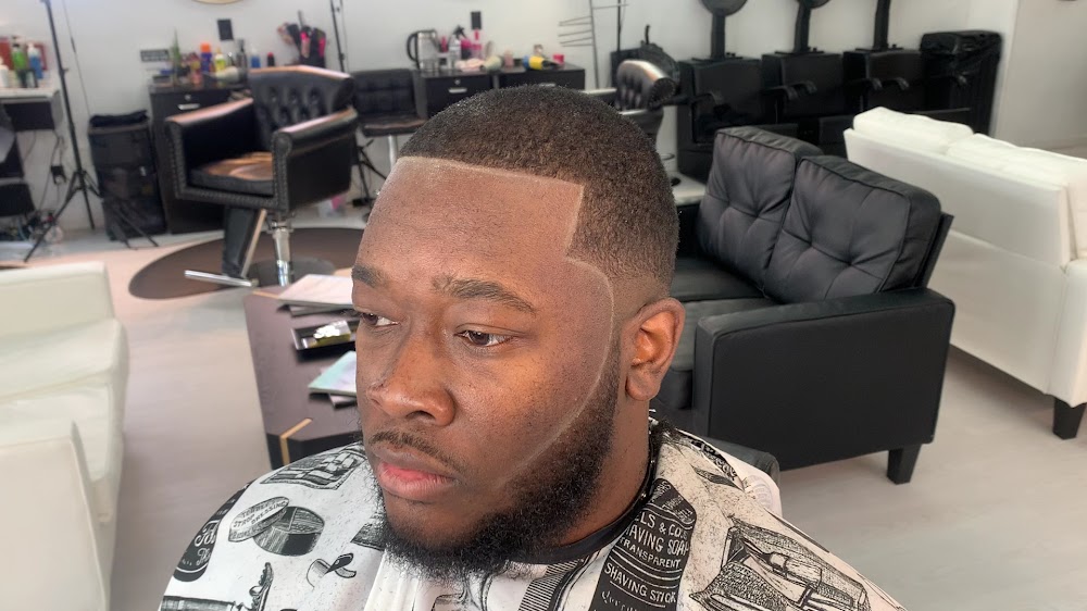 Ryan the Barber ( @ RX Elites Barber And Beauty ) view 3