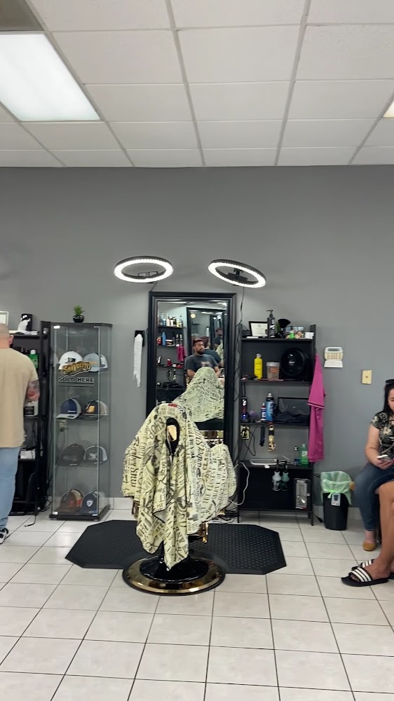 RJ'S Barber Studio view 3