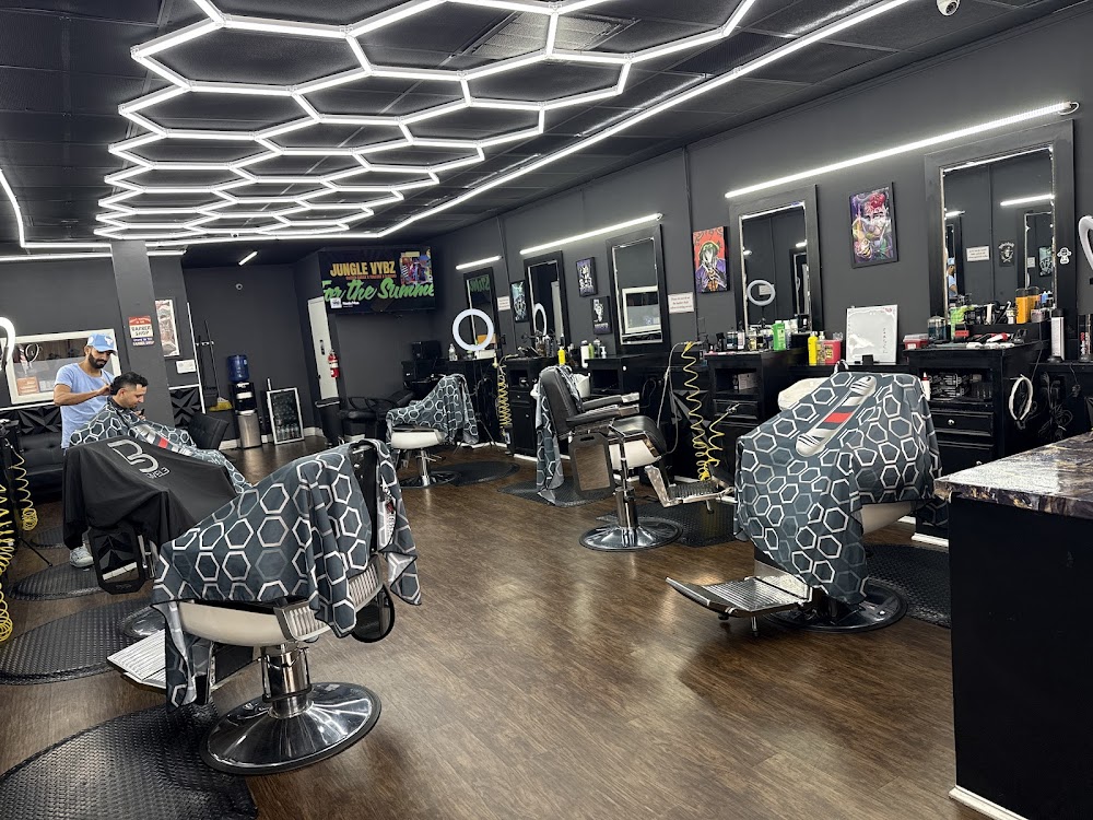 South Mason Finest Barbershop view 4