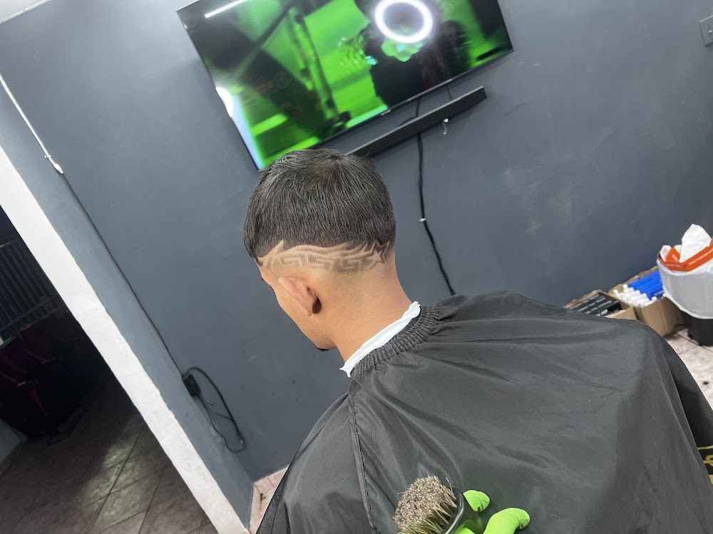 Chezycuts view 3