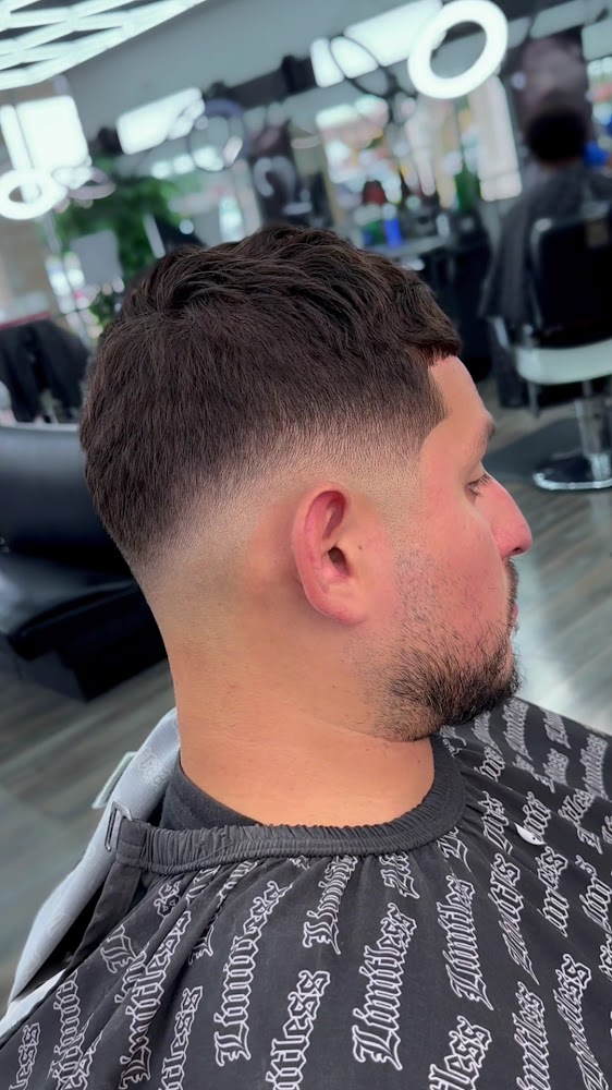 Limitless Barber Lounge ( Grand Prairie Barbershop) view 2