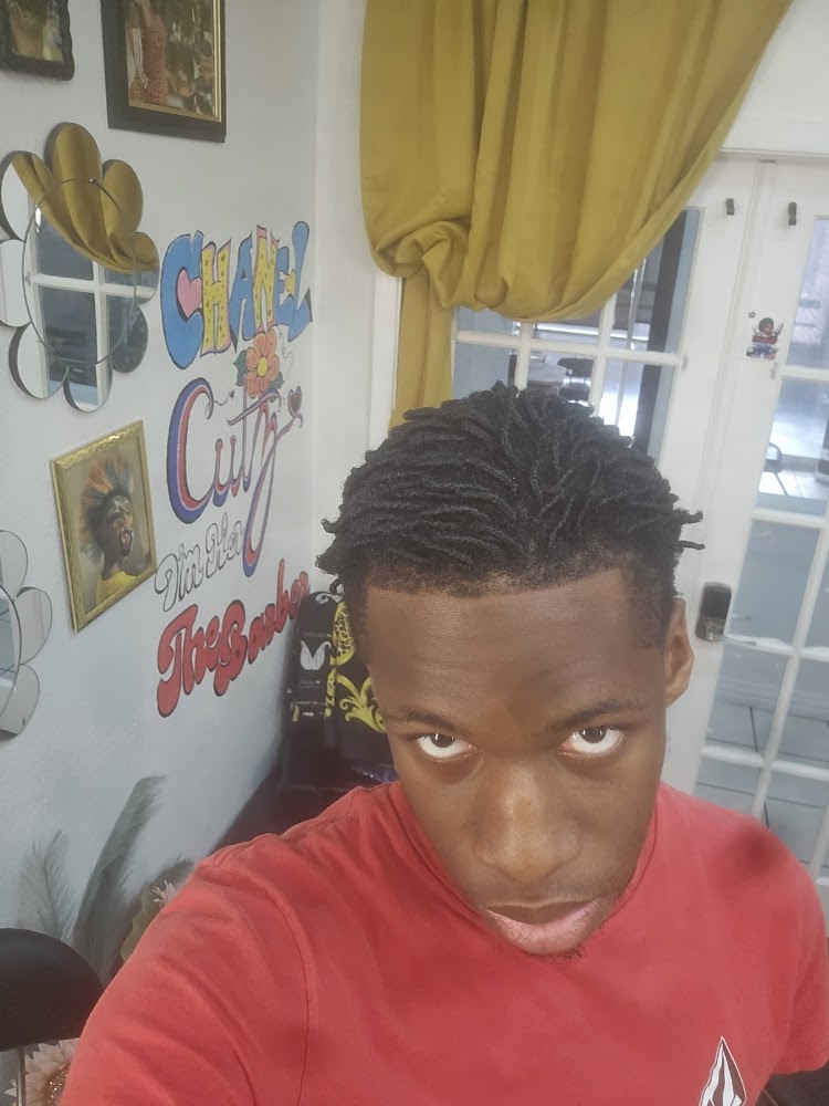 Chanel Cutz view 2