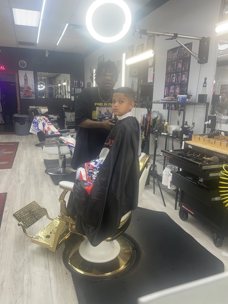 Fadez Barbershop view 4