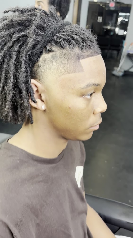 North Texas Cutz view 3