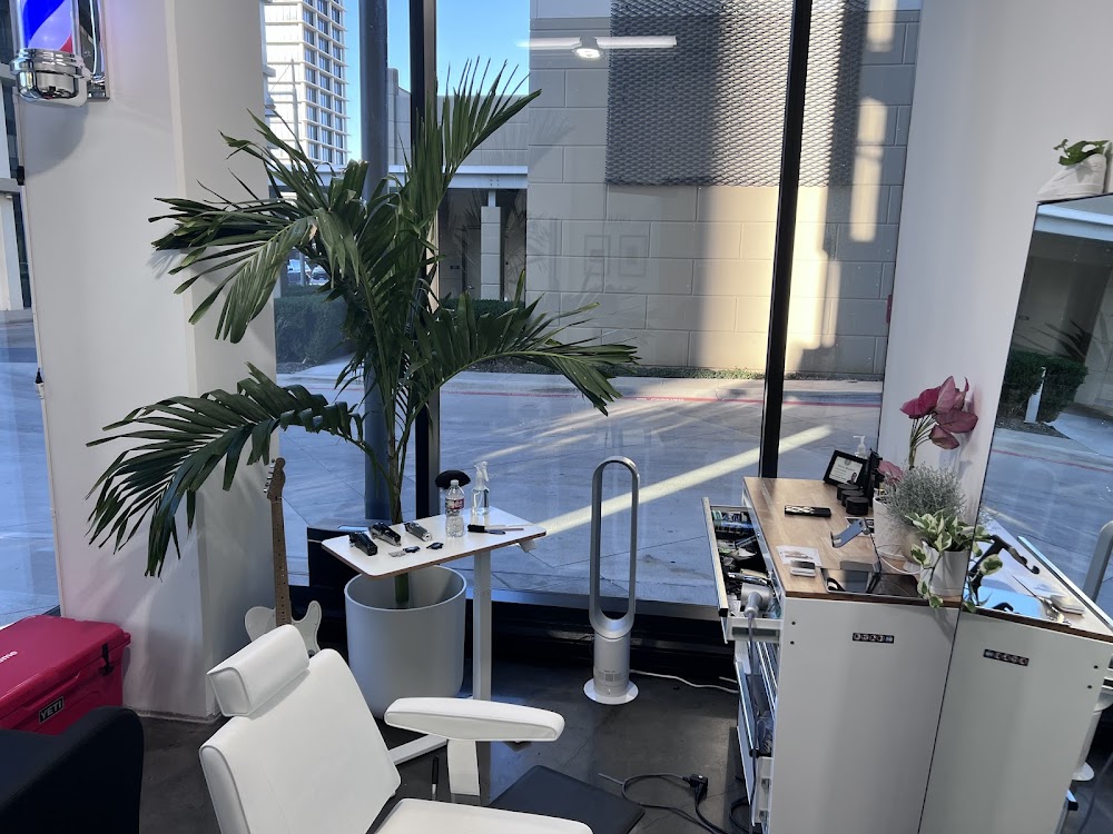 Dime Barber Studio view 3