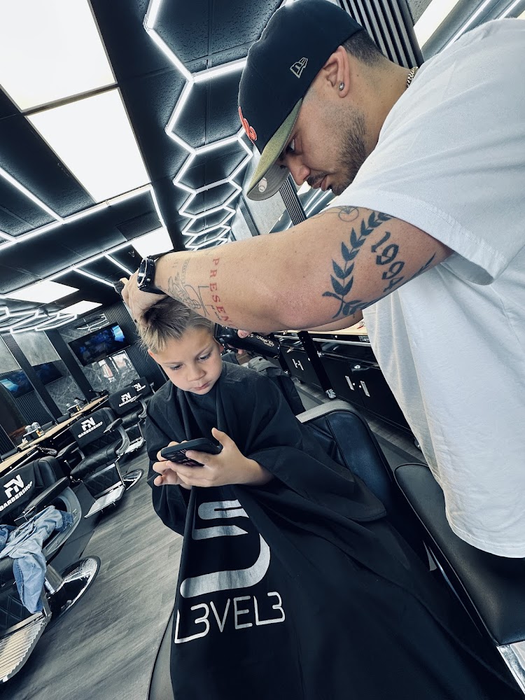FN BARBERSHOP view 3
