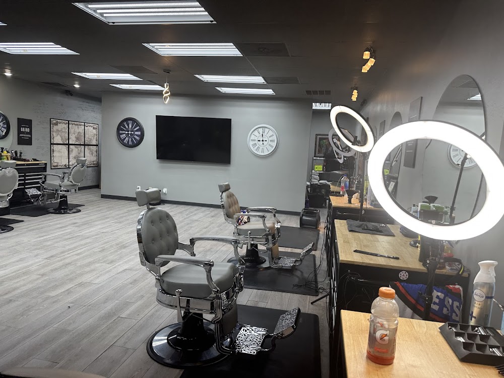 Studio Essence Barbers view 5